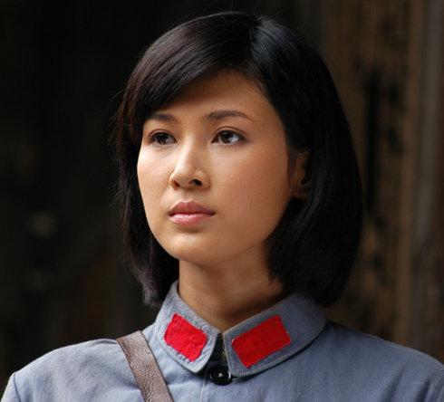 亮剑女神童蕾她32岁嫁温州首富丈夫入狱留她14亿债务