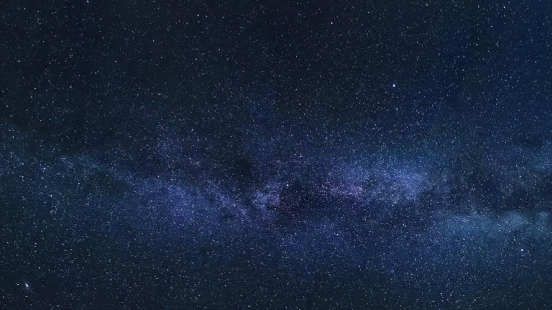 回顾90后女孩暴走无人区冒险采集600颗陨石拒绝天价收购