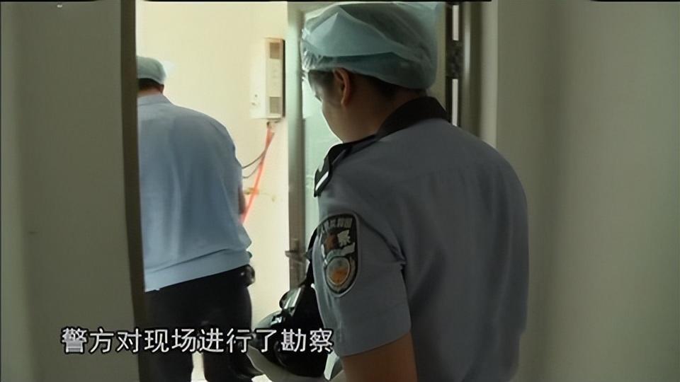 12年深夜女孩遭入室抢劫劫匪得手后下跪磕头警方调查发现隐情