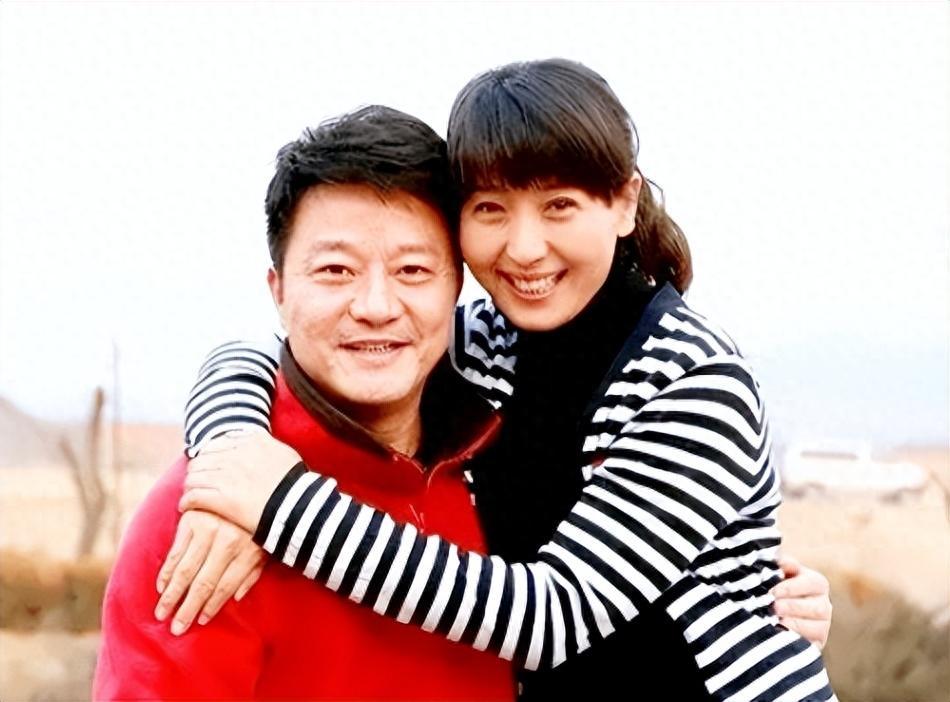 一级演员闫学晶不顾家人反对嫁大10岁富商今婚姻状况怎样