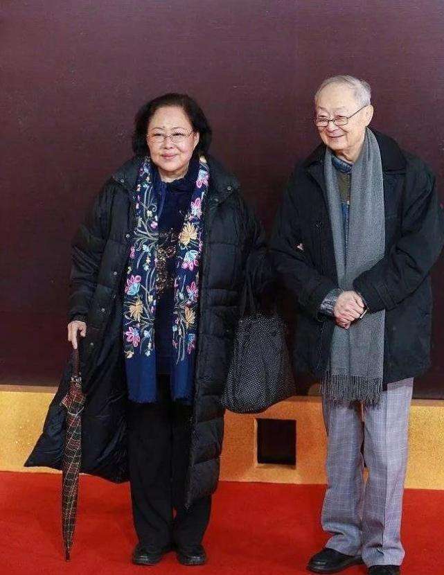 回顾大宅门演员近况陈宝国依然活跃杜雨露等人相继去世