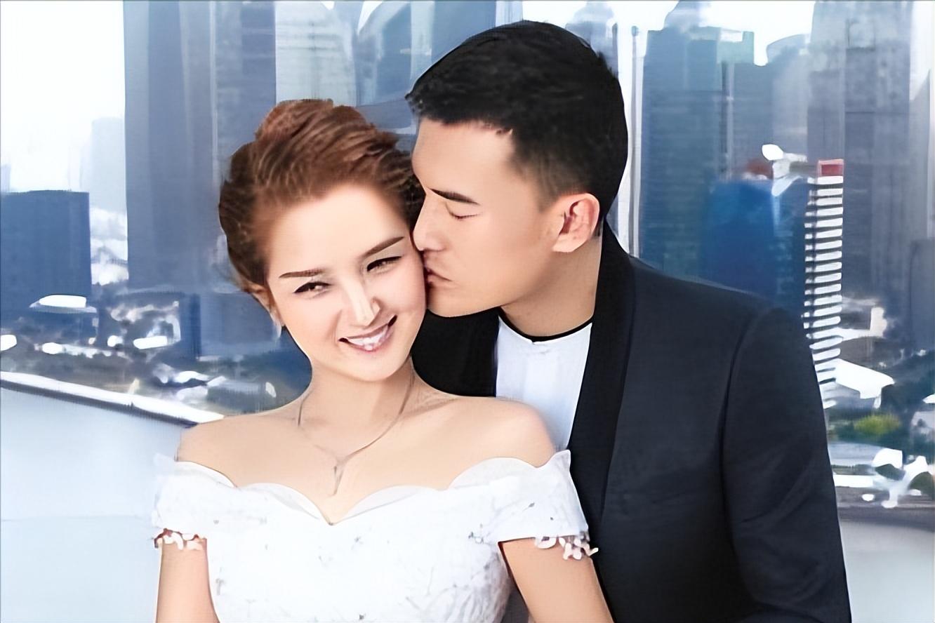 和何洁离婚7年赫子铭宣布再婚了现任妻子出镜温柔声音甜美