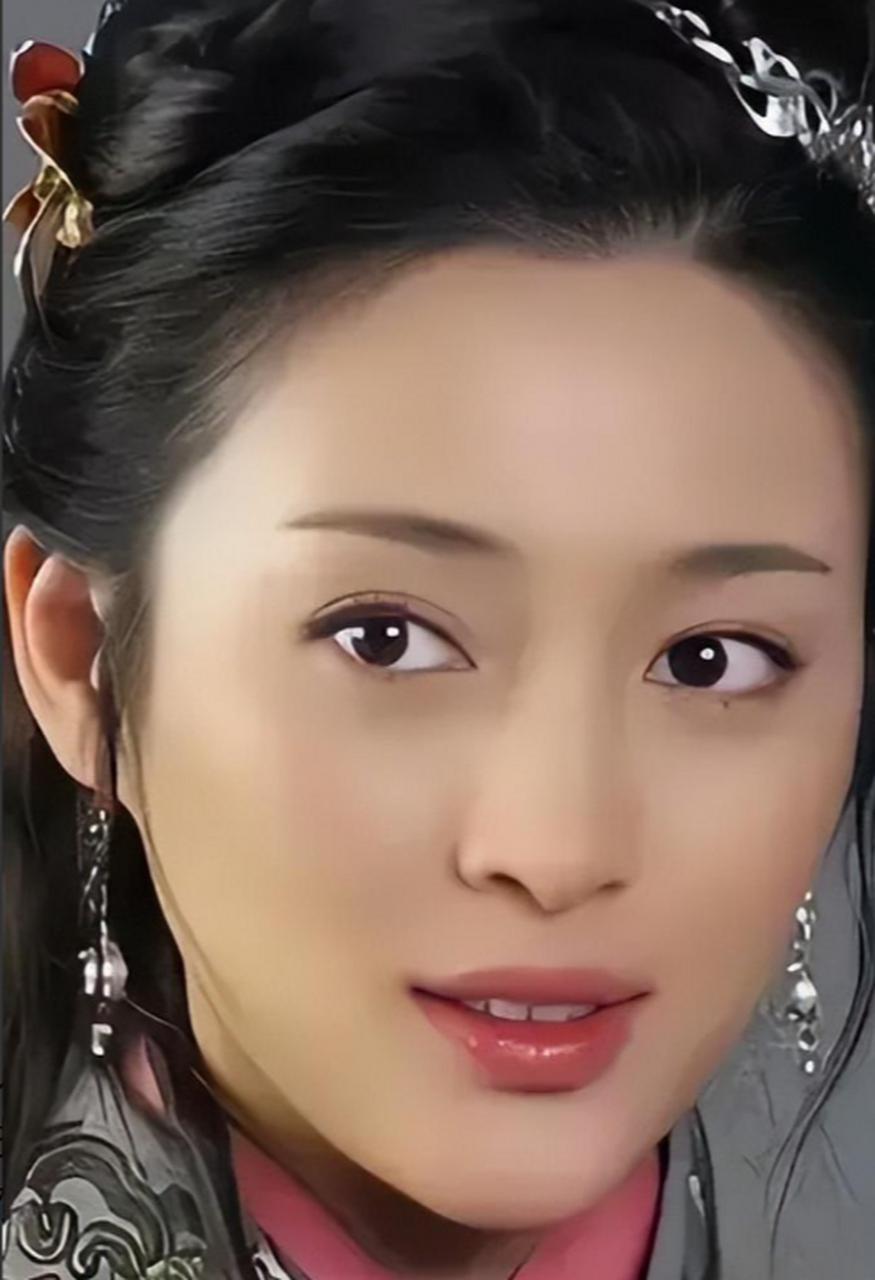 甘婷婷被誉为"最美潘金莲",一度风光无限,却在美丽背后隐藏着一段悲伤