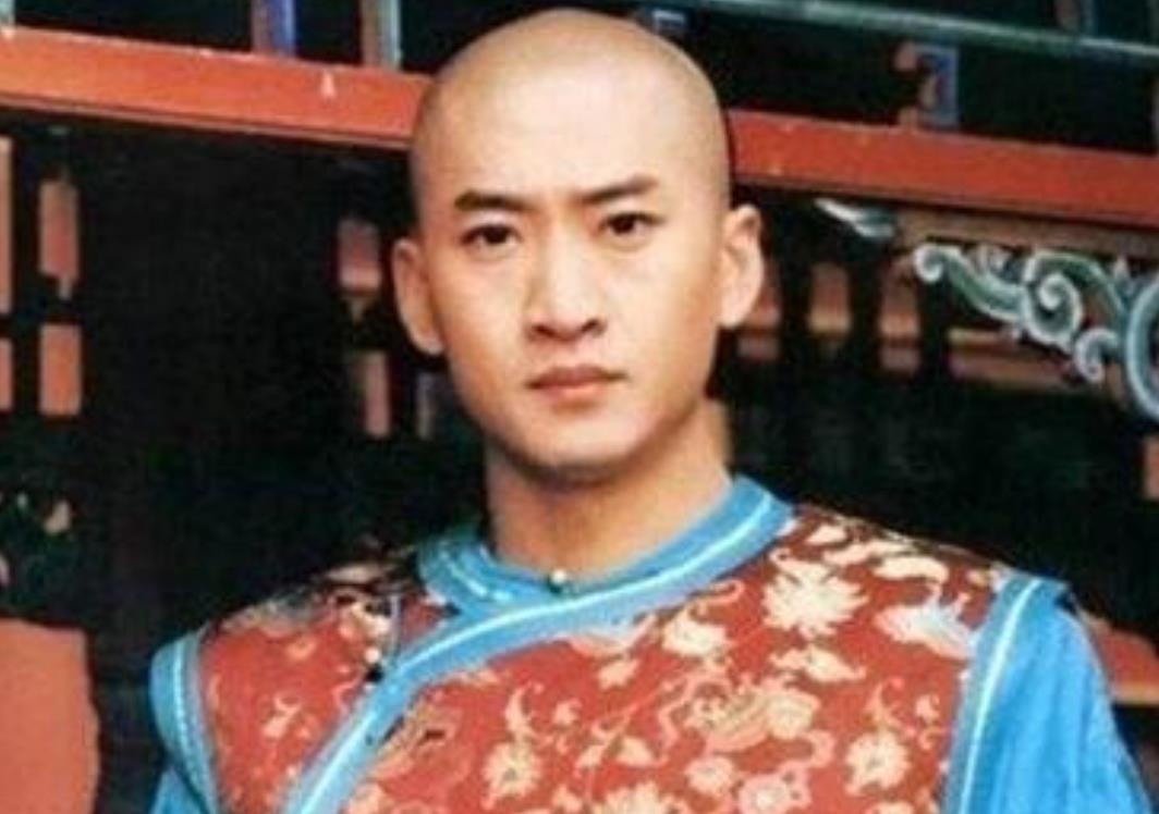 饰演"尔康"的周杰发文悼念过世母亲