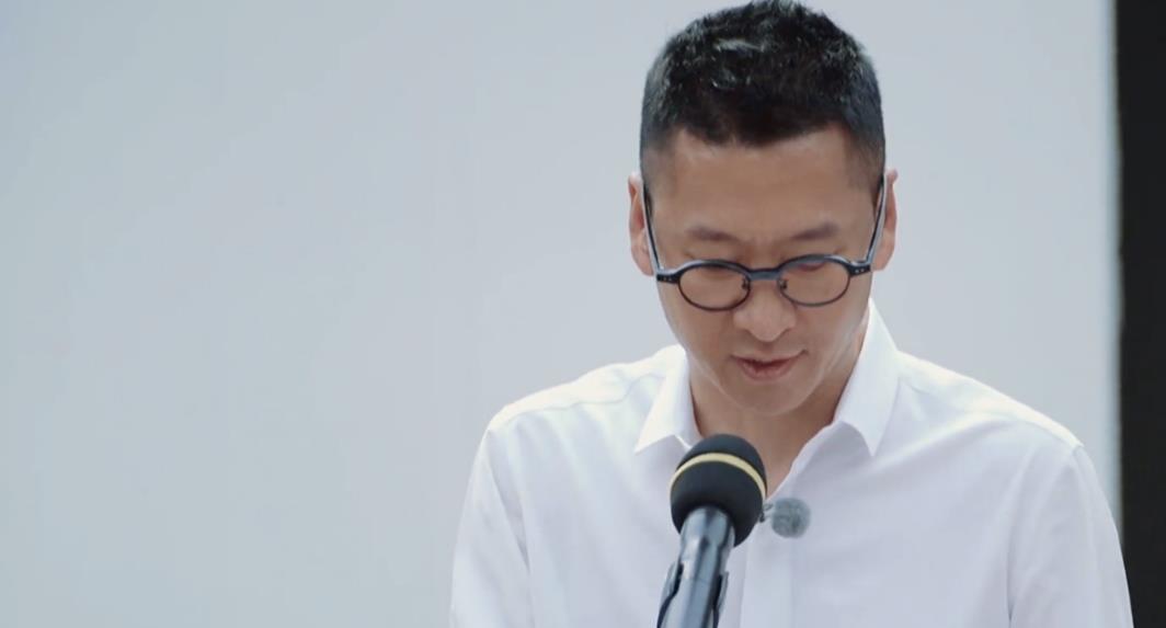 饰演"尔康"的周杰发文悼念过世母亲