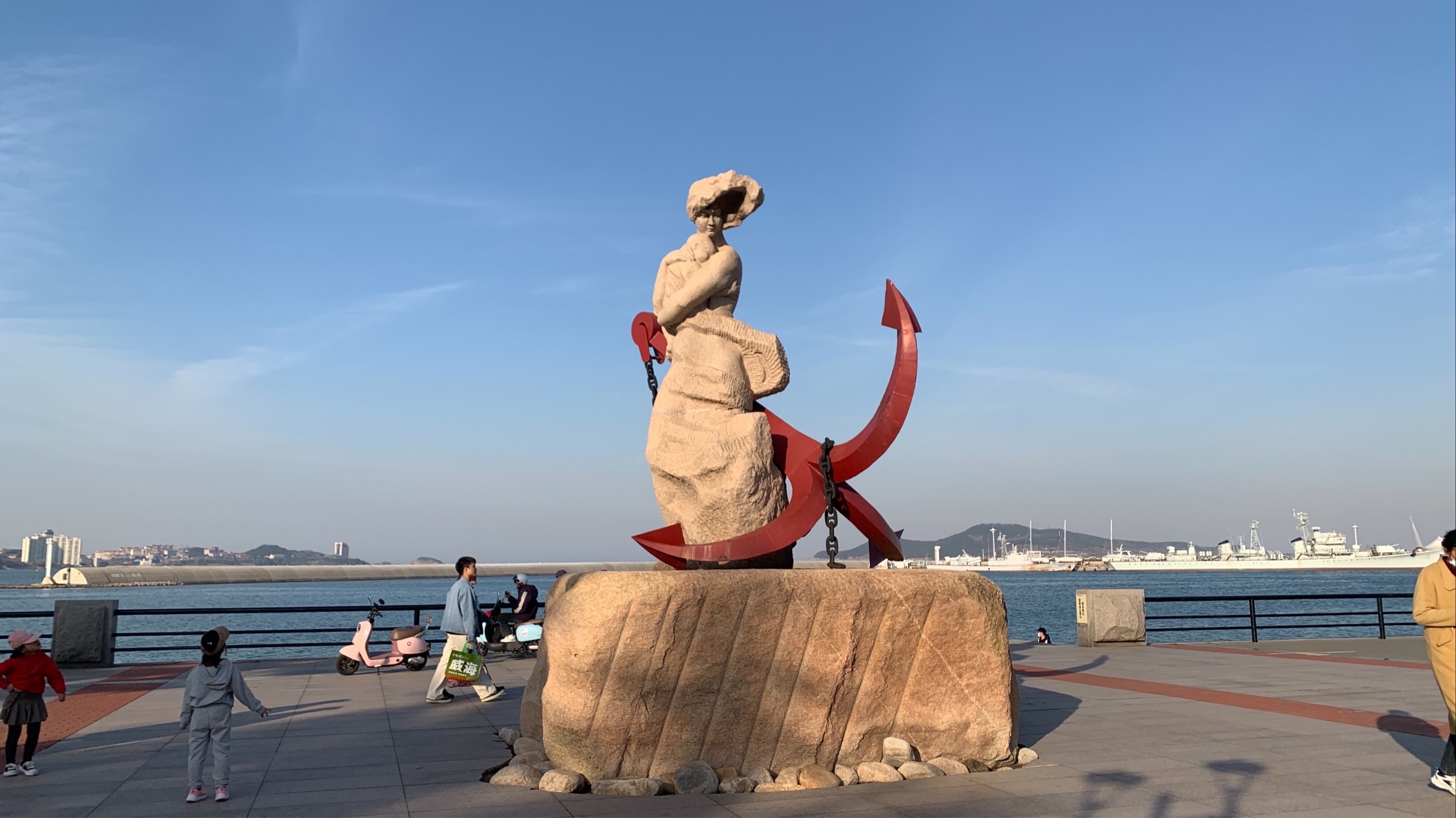 威海故事—去威海双岛湾看渔船出海捕鱼