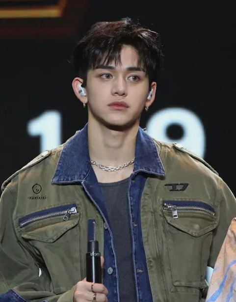 黄旭熙kpop太上皇sm为什么这么捧他