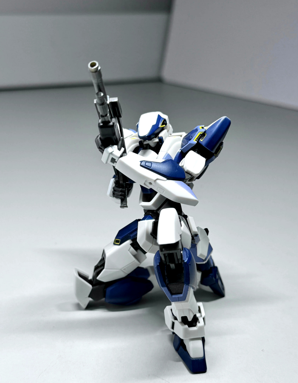 模型欣赏:全金属狂潮 arx-7强弩,该机是秘银首架拥有搭载λ-driver并