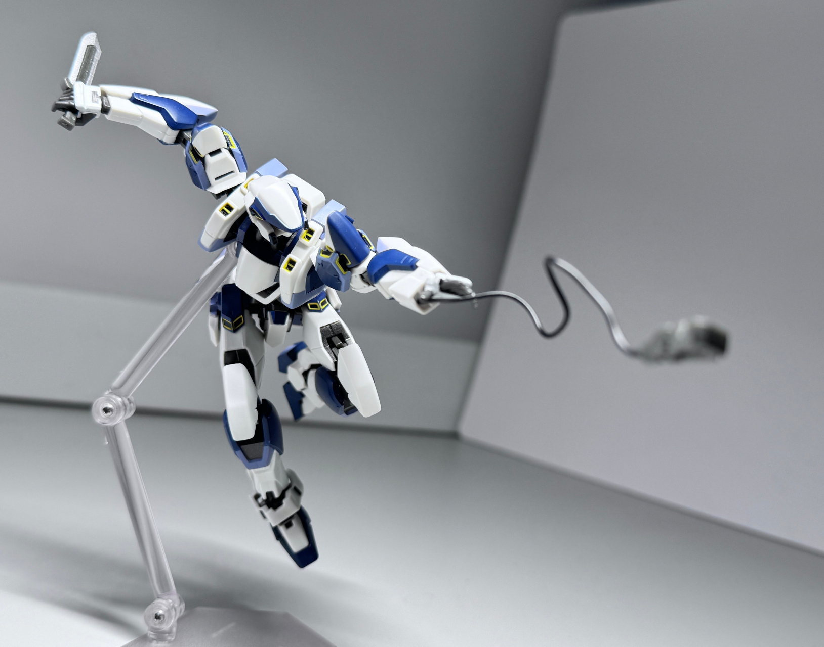 模型欣赏:全金属狂潮 arx-7强弩,该机是秘银首架拥有搭载λ-driver并