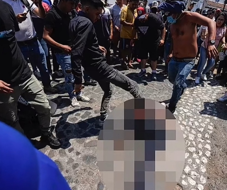 墨西哥一名女子伙同两人,绑架并杀害了一名八岁女童!