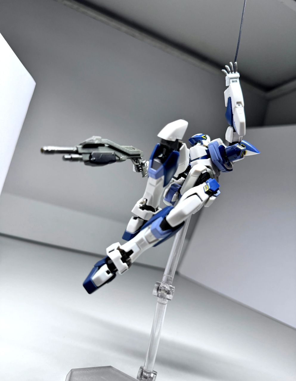 模型欣赏:全金属狂潮 arx-7强弩,该机是秘银首架拥有搭载λ-driver并