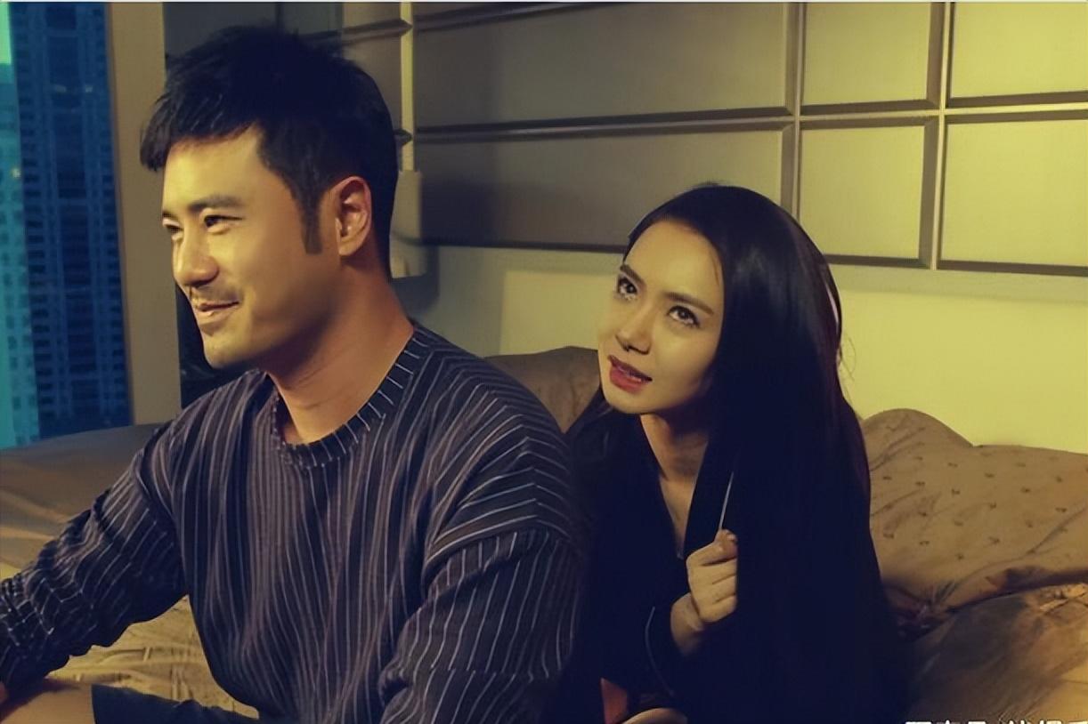 他被称不老男神妻子是著名歌手谭维维今40岁无儿女令人遗憾