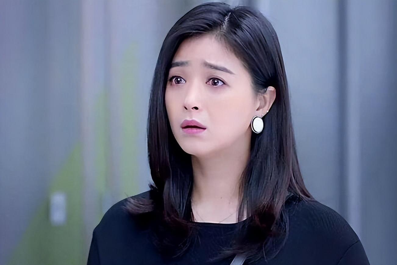 肩宽背后的蒋欣