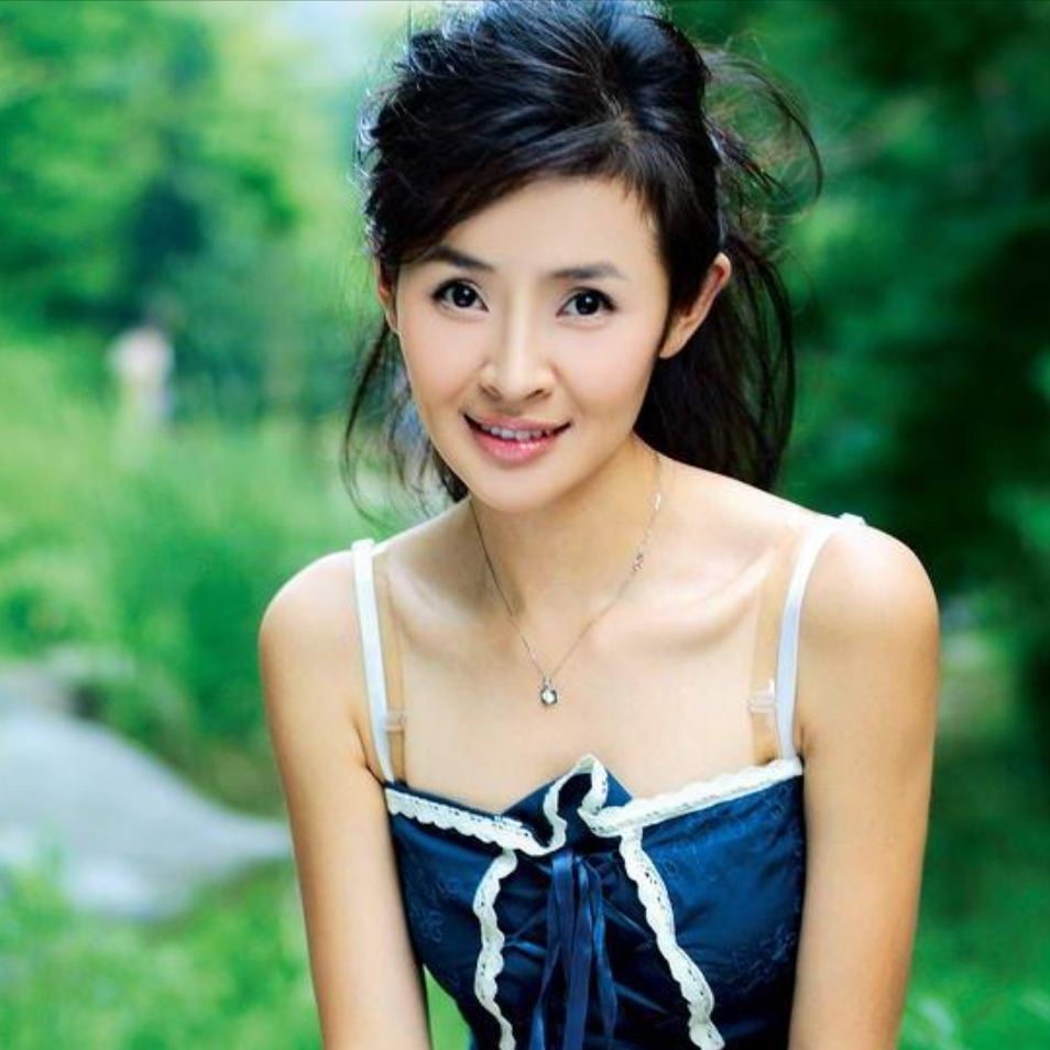 演员于明加相亲嫁圈外老公恩爱十一年生两女被宠成公主