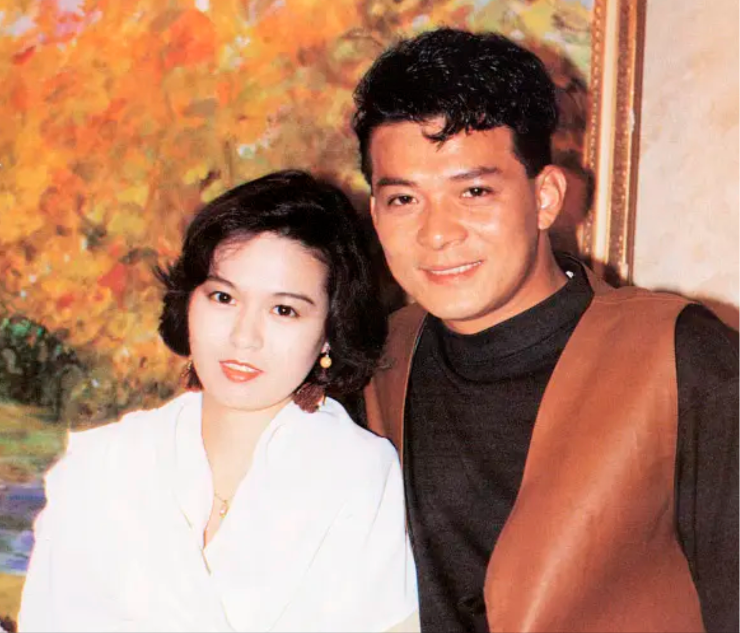 回顾黄日华妻子59岁去世两人相爱40年发誓终生不会再娶