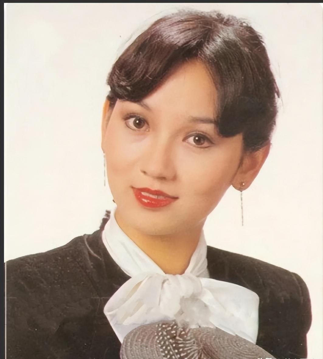 赵雅芝的3个麒麟子小儿子继承衣钵长子次子个个让她骄傲