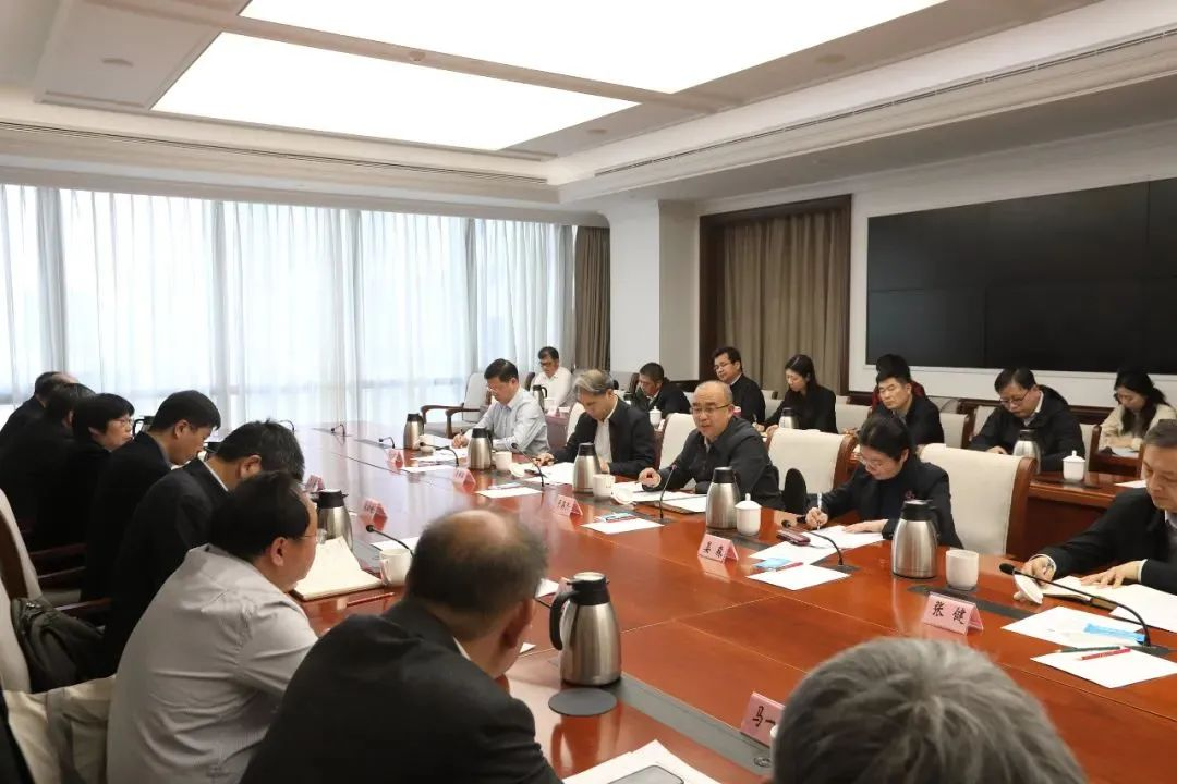 4月7日上午,首都师范大学化学系付红兵教授参加北京市委教育工委组织