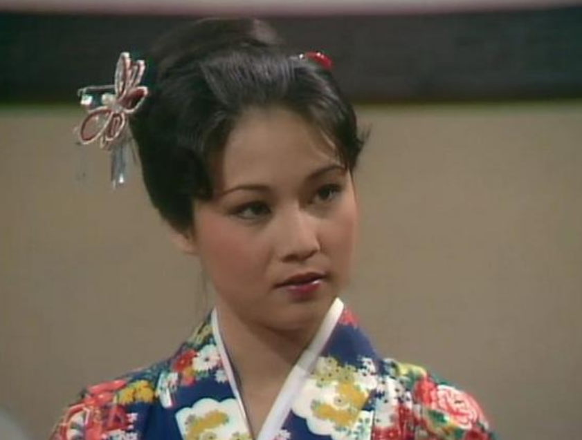 出演山口香子的演员是欧阳佩珊,70年代中期丽的电视的当家花旦,老公是