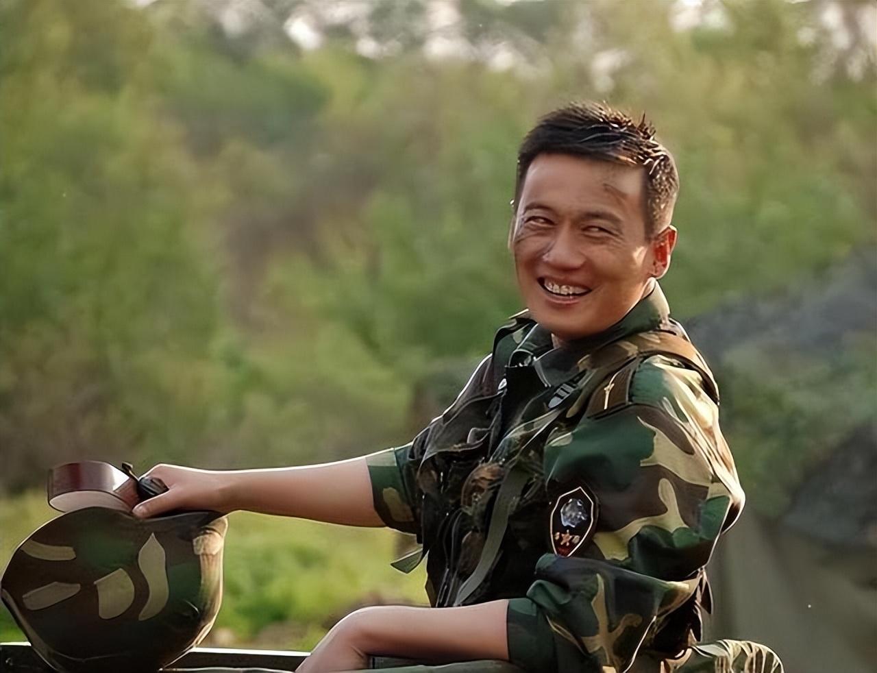 瞒这么多年戏里是父女戏外是夫妻关系公开孩子八岁