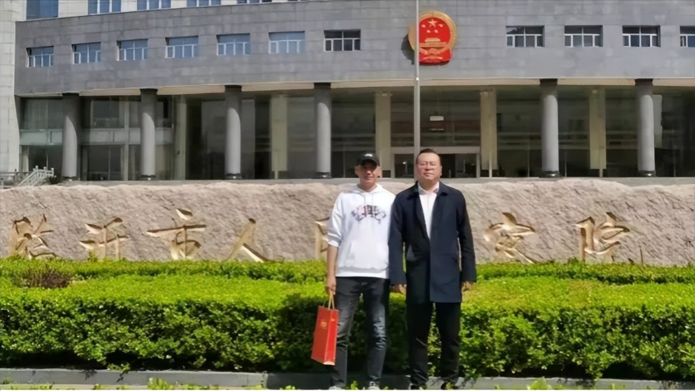 2011年,在一次家属会面中,张志超忽然对母亲说了这样一句话,此时的他