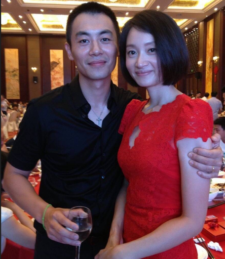 回顾闯关东小金粒长大娶美妻秀儿越来越美