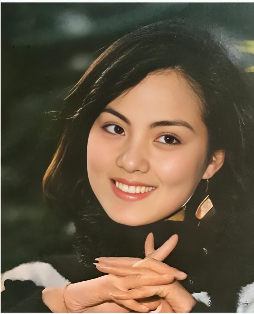 王扶林红楼梦中公认的美人却在如花似玉的年纪去世