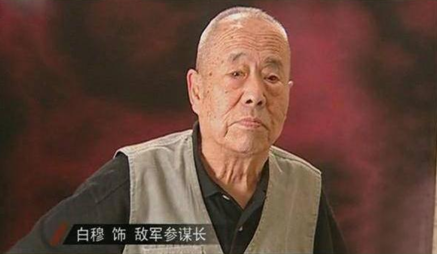 项堃,话剧演员出身,1942年出演个人首部电影《青年中国》正式成为影视