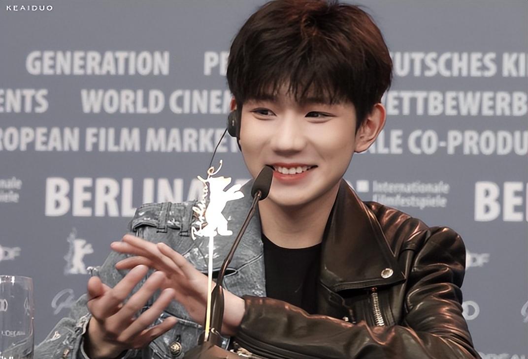 tfboys组合一经出道,就火遍全国,当初三个人一起登上国内著名综艺