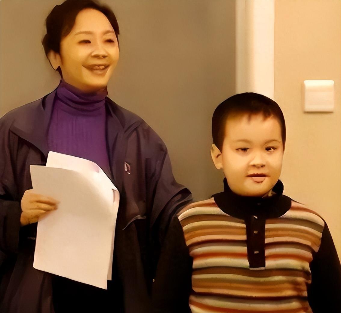 让前妻过丧偶式婚姻却把秦海璐宠上天王新军是渣男还是情种