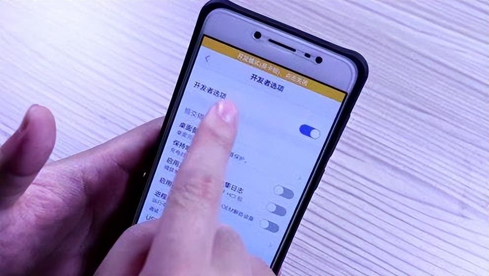 今天才知道每天关机一次和长期不关机对手机的影响别再做错了