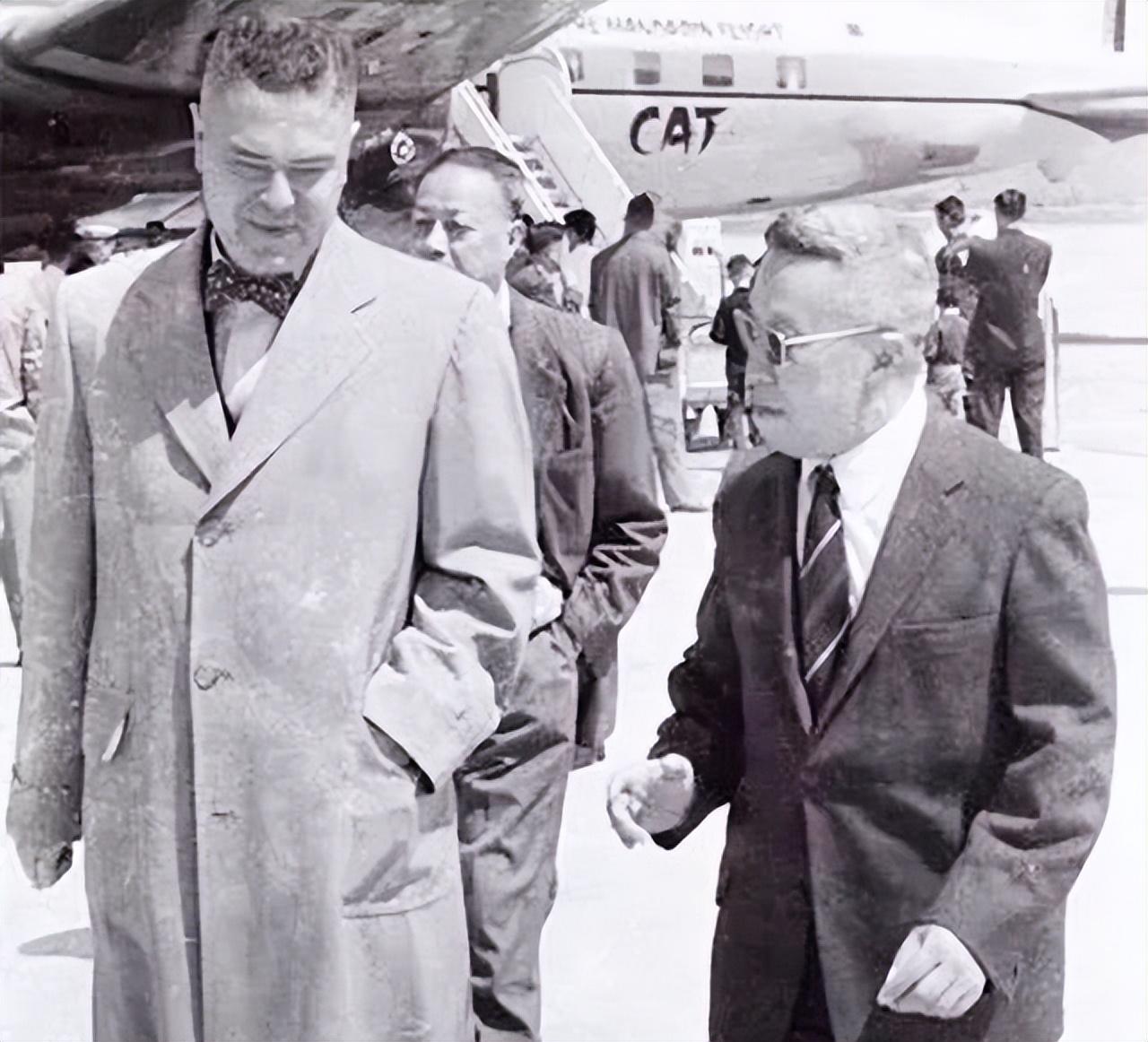 1906年,何世礼在香港出生,老家是广东.