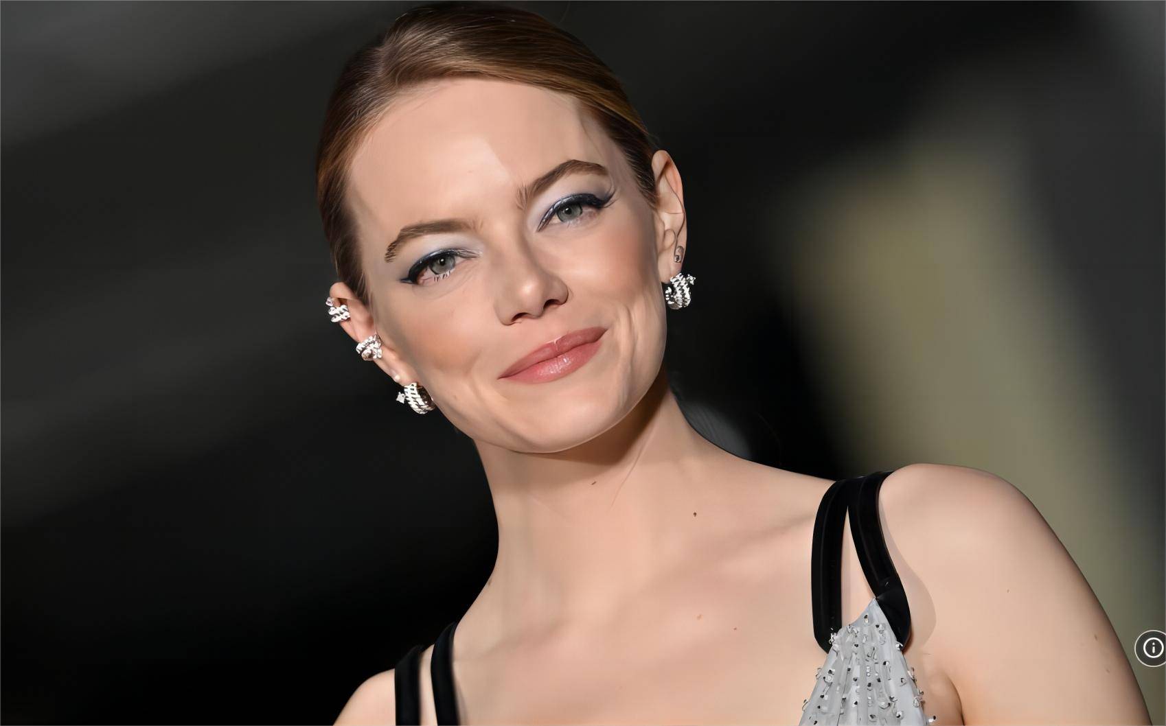 艾玛斯通小传全球唯一两获奥斯卡影后的85后2017收入最高的女主