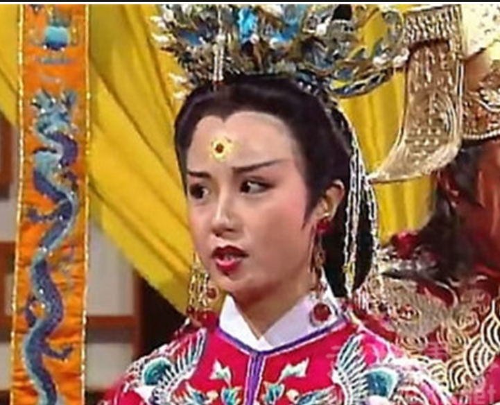 回顾包青天马汉破产陈世美变化太大白玉堂摆摊卖饼