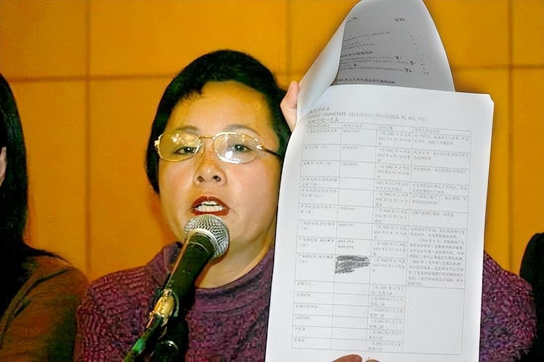 赵忠祥病逝4年再看遗孀张美珠的选择才知道夫妻俩有多明智