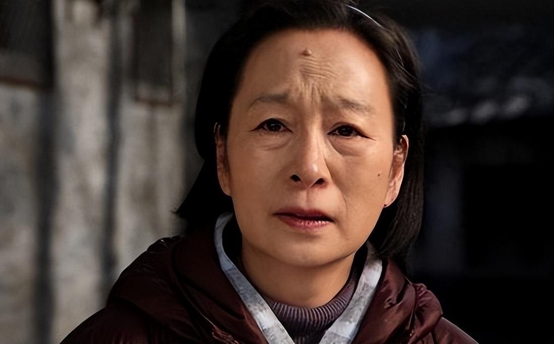 "国家一级演员"奚美娟,晚年被前夫诋毁,儿子是她最大的骄傲