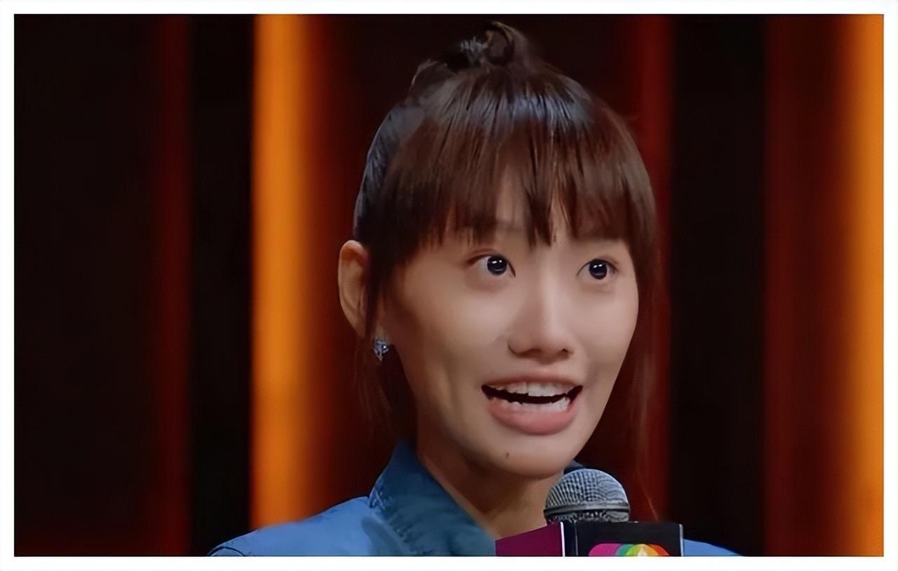 闫妮无下线推女儿出圈揠苗助长揭开了星二代身上的遮羞布