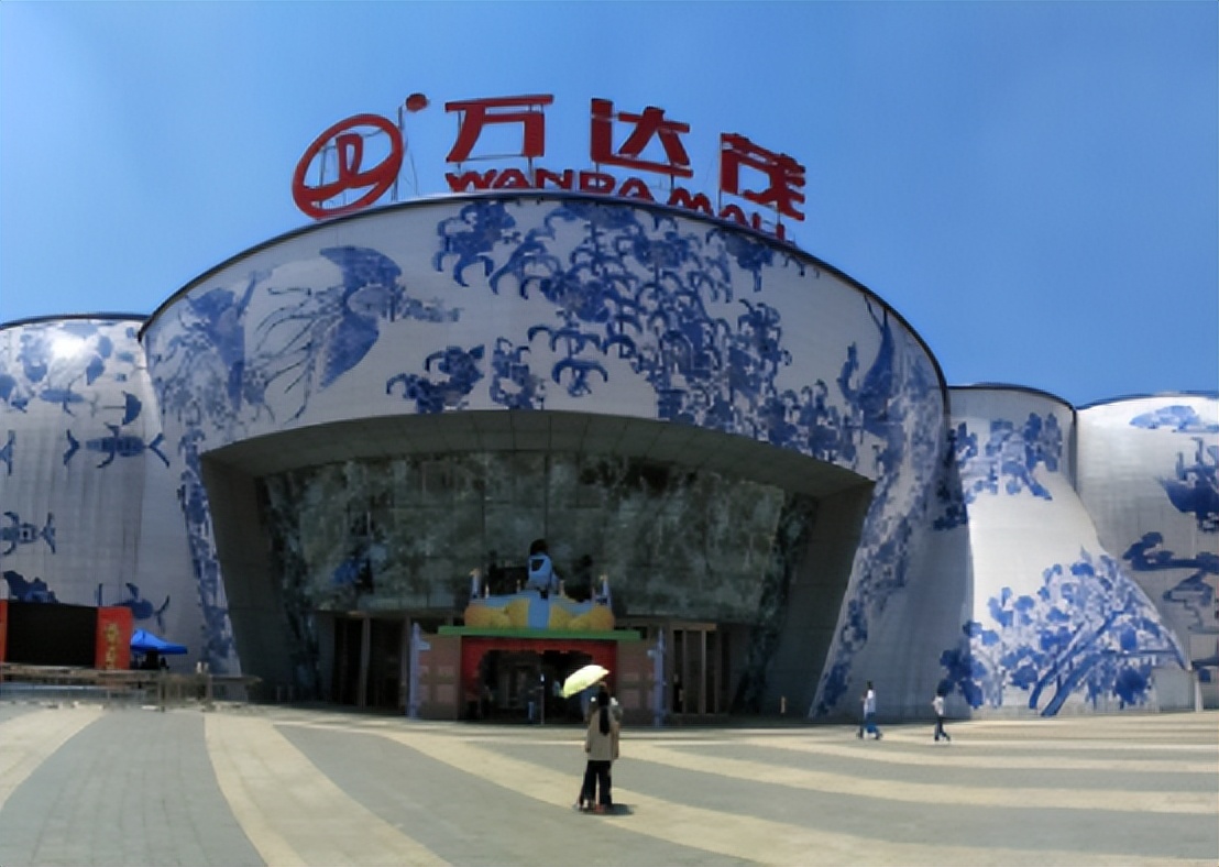 当年万达400亿建的主题乐园,开业三年挥泪甩卖,如今现状如何!