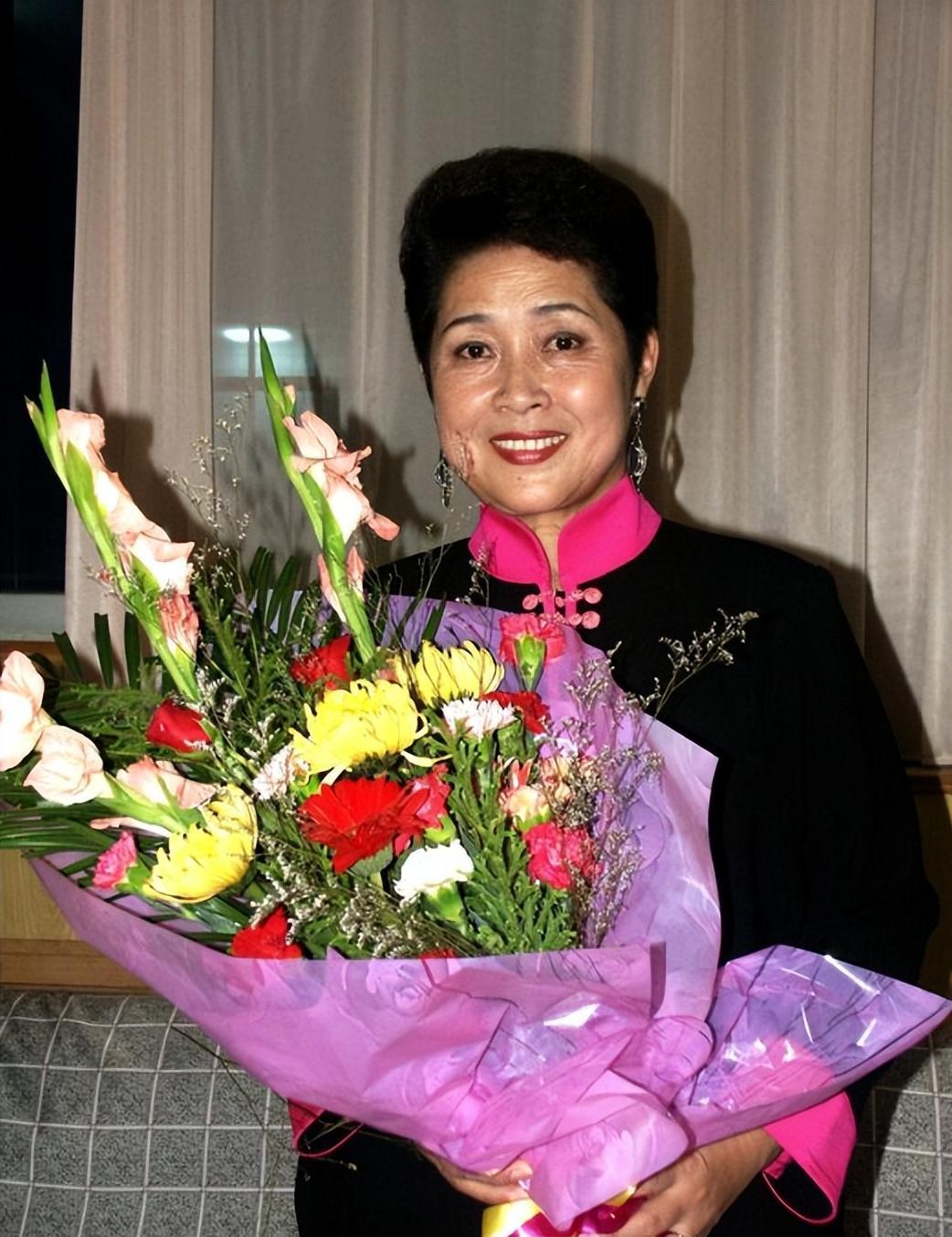 刘三姐黄婉秋病逝不到一年丈夫何有才的坚持令人泪目