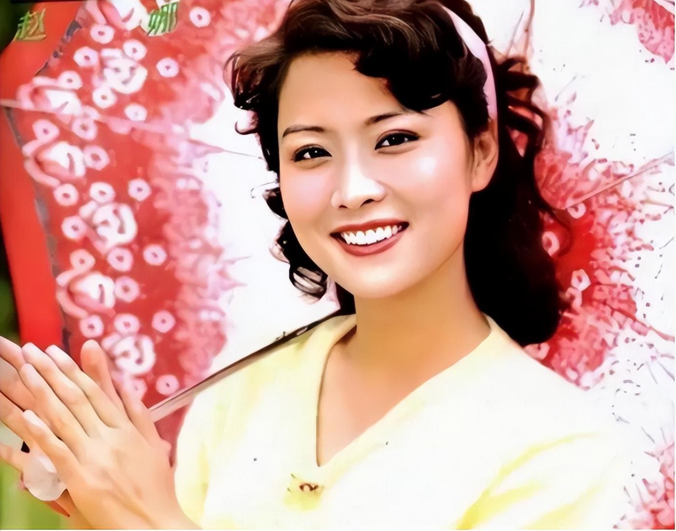 婚前,赵娜咨询了儿子的意见,得到肯定的回到后,她毅然决定