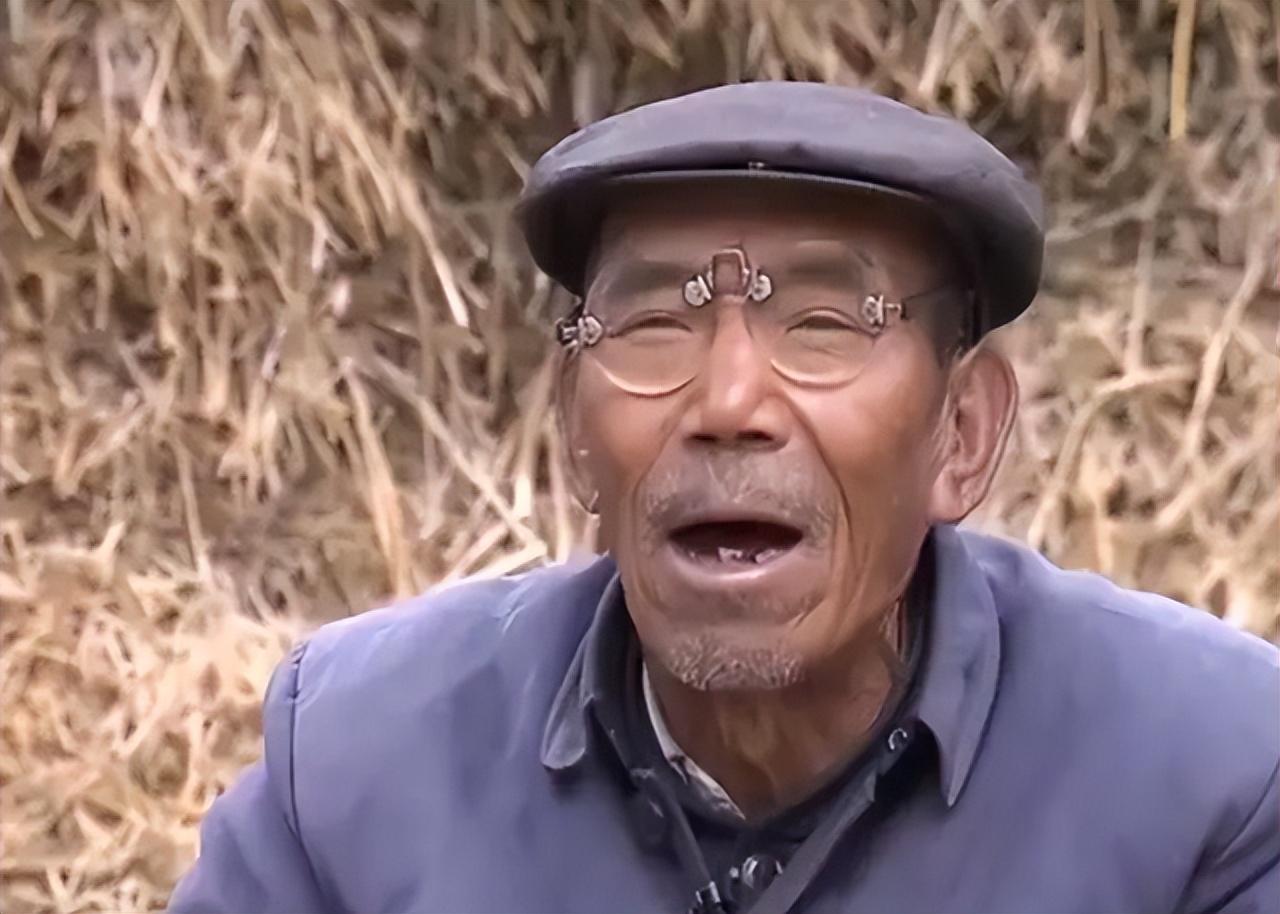 王晨正要去的那户人家,有一位叫尚成苍的老爷爷,他被众多网友称为"