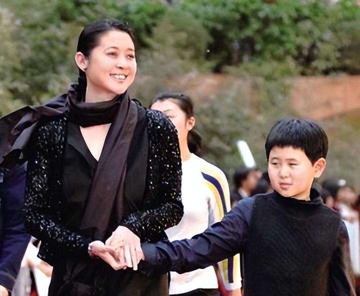 都说虎毒不食子可作为倪萍儿子的亲生父亲王文澜的心却冷酷到了极点