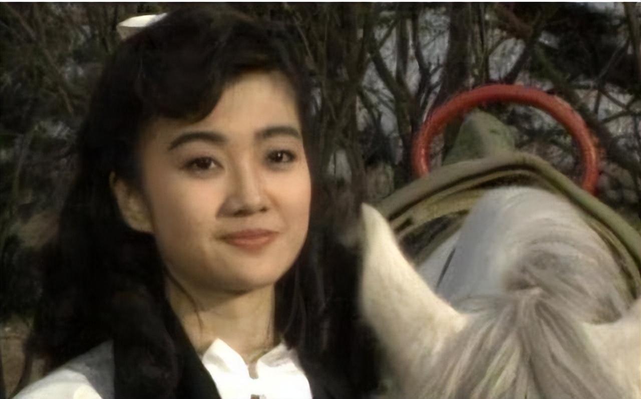 1990年是王玉玲成名的开端.而在这一年,她并不只有一部成名作.