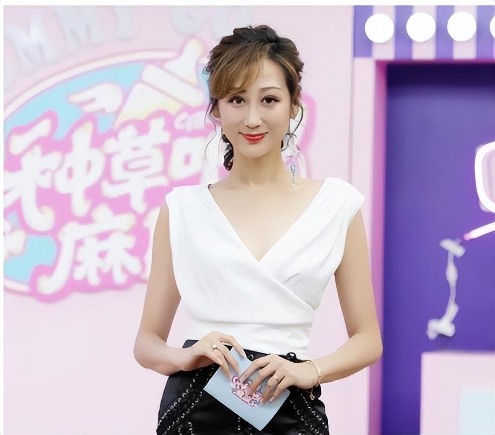 蒋丽莎活佛济公里演谁图片