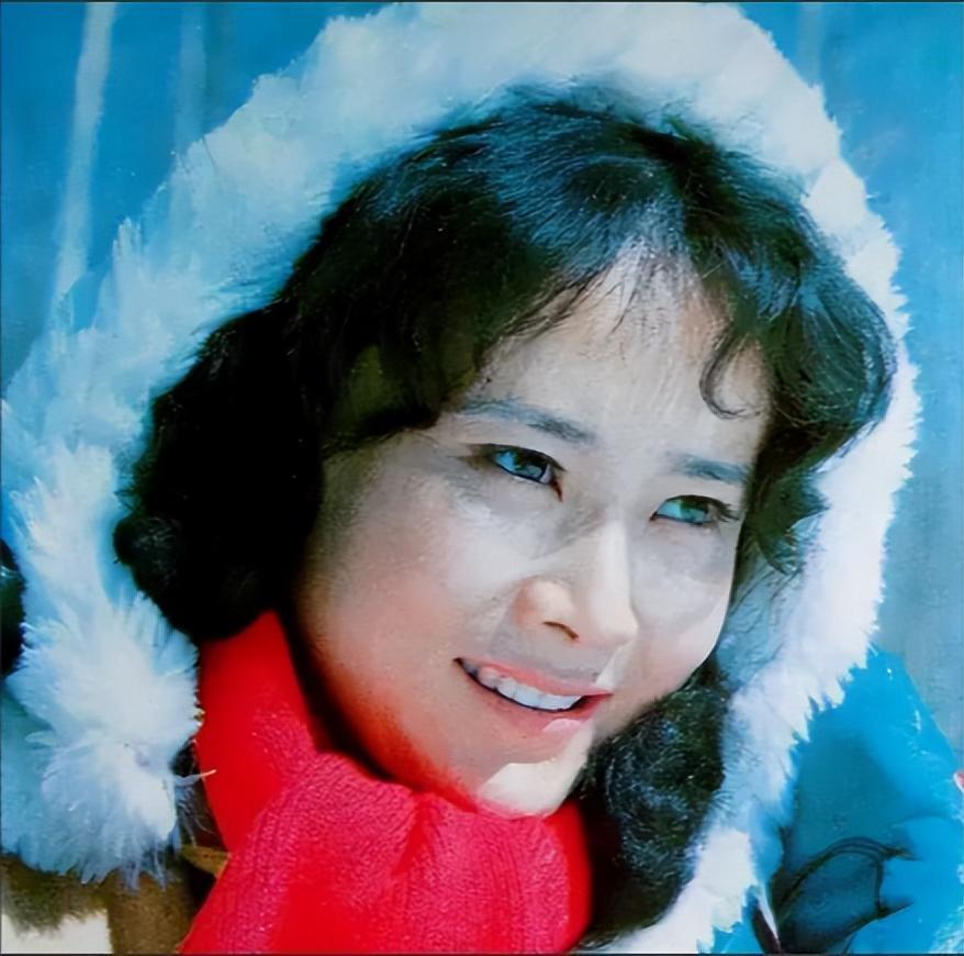 央视主持人顾永菲曾吞300颗安眠药自杀抢救7天7夜如今怎样