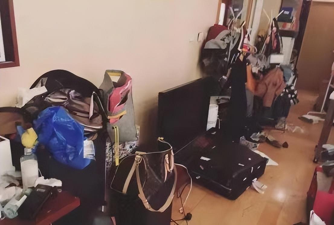 明星有多邋遢衣服鞋子满天飞豪宅变垃圾堆看得我强迫症犯了