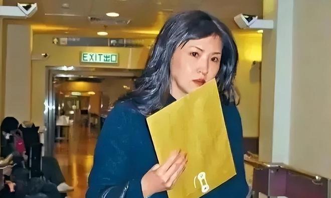 比之谭玉梅这样明面上的"红颜知己",这位程氏被藏得更深且来头更大.