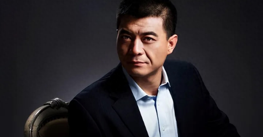 让前妻过丧偶式婚姻却把秦海璐宠上天王新军是渣男还是情种