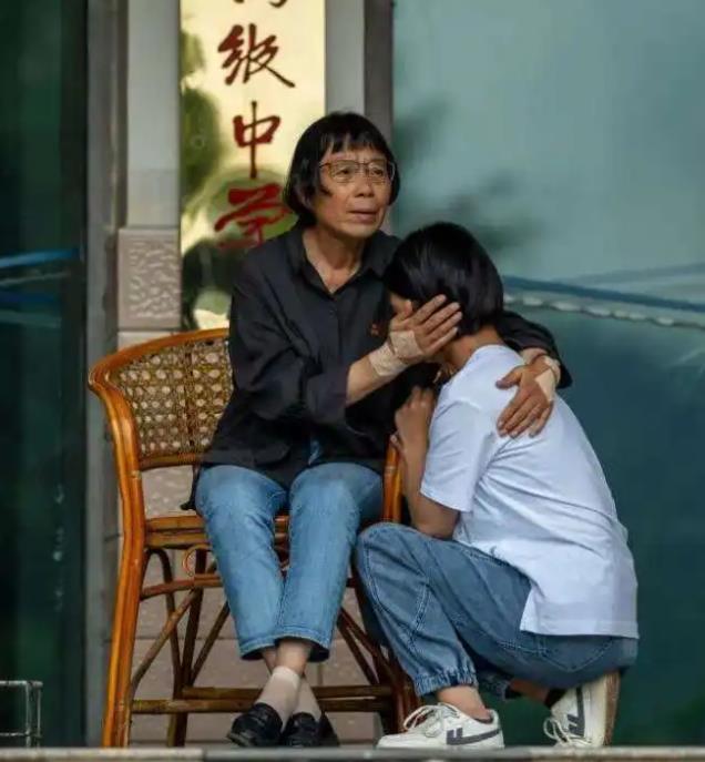 回顾"奇迹校长"张桂梅,送1800多名女孩走出大山,改变"三代人命运"