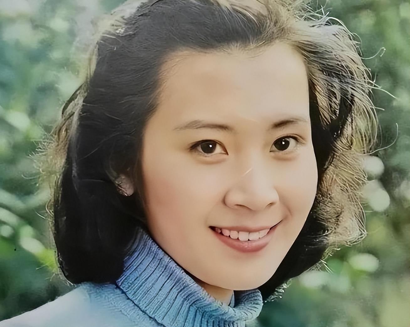 央视主持人顾永菲曾吞300颗安眠药自杀抢救7天7夜如今怎样