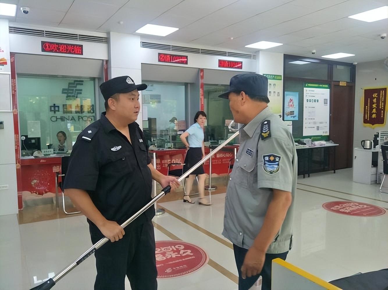 钱为何不能在银行过夜,而要每天来回押运现金?存的钱送哪去了?